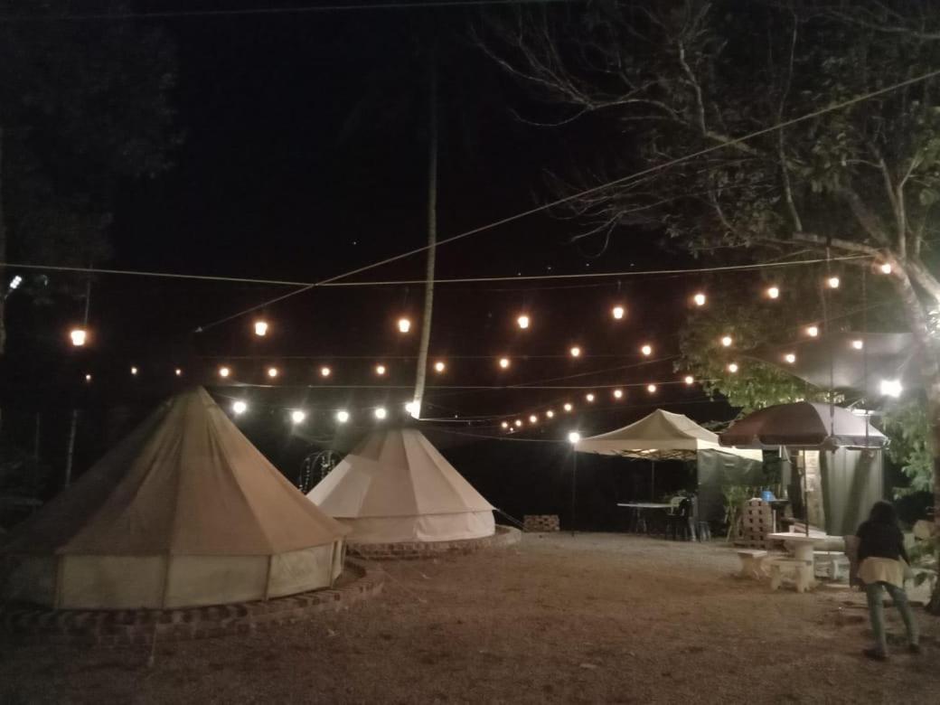 Tanah Merah Glamping Village Kuala Kangsar Bagian luar foto