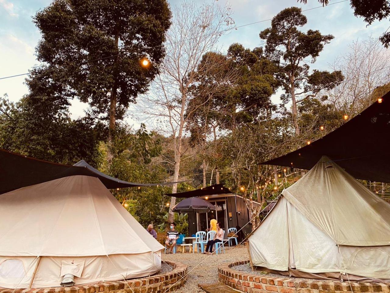 Tanah Merah Glamping Village Kuala Kangsar Bagian luar foto